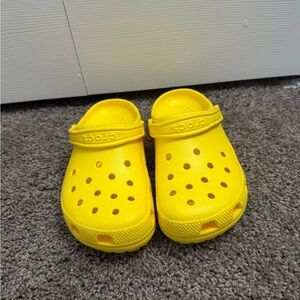 CROCS Yellow